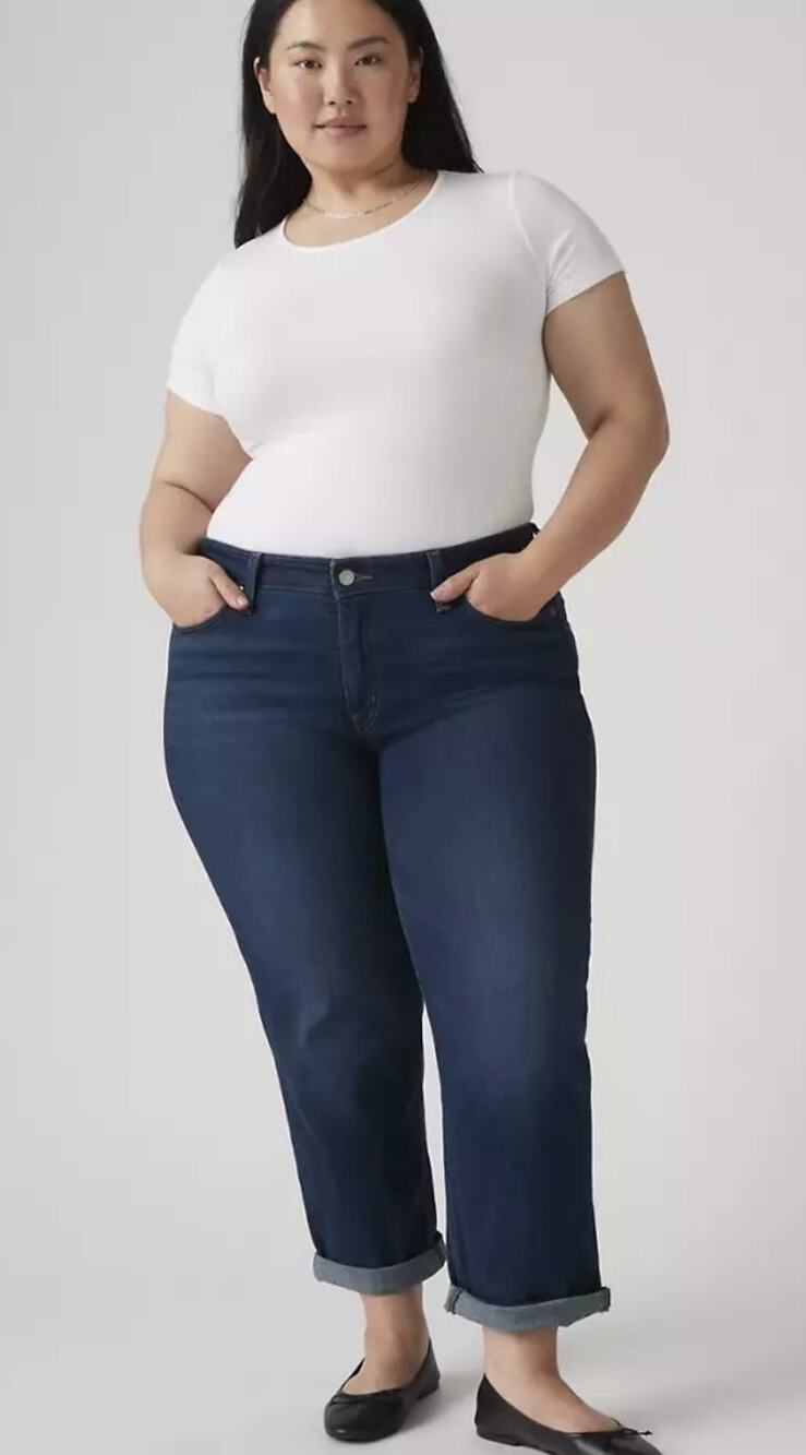 6086) Levi's Women Plus Boyfriend Jeans 24W